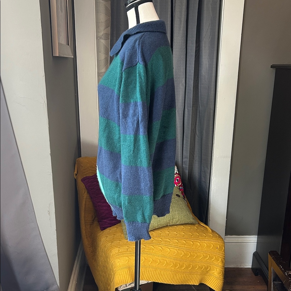 ROMWE Oversized Blue and Green V-Neck Collared Sweater - Picture 2 of 6